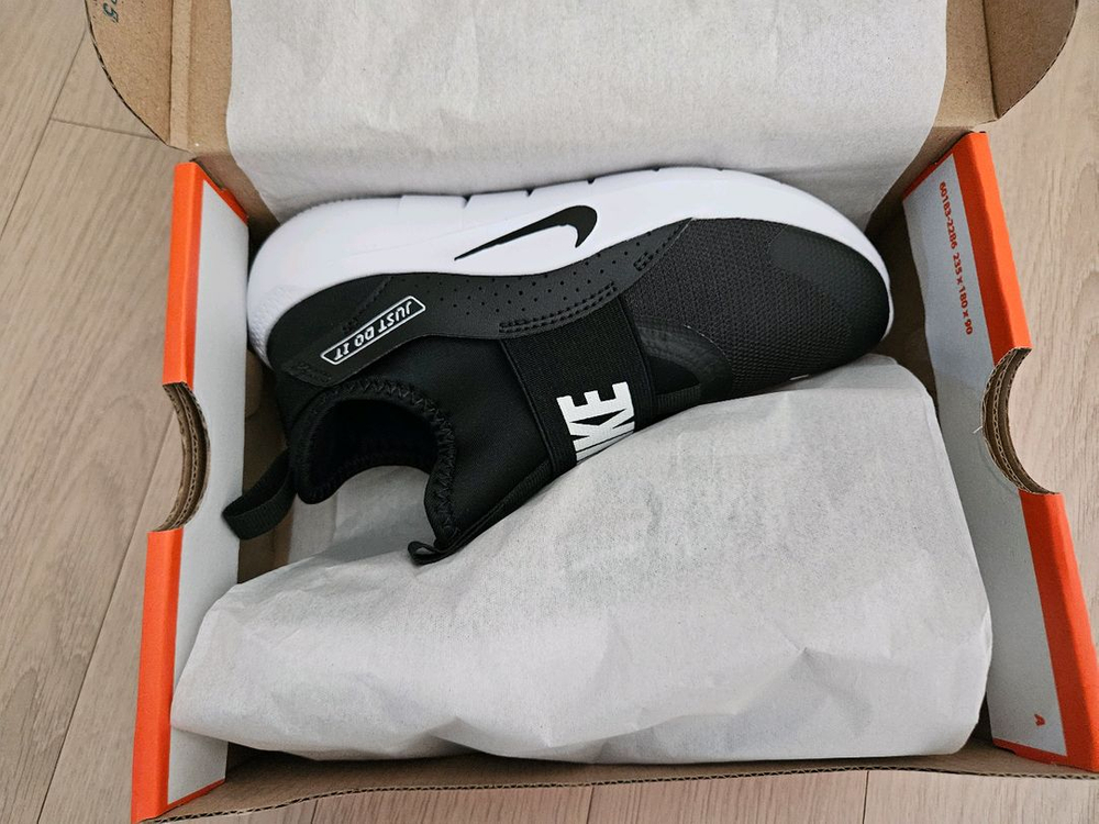 나이키키즈 플렉스러너4 운동화 새상품 (200사이즈)--2