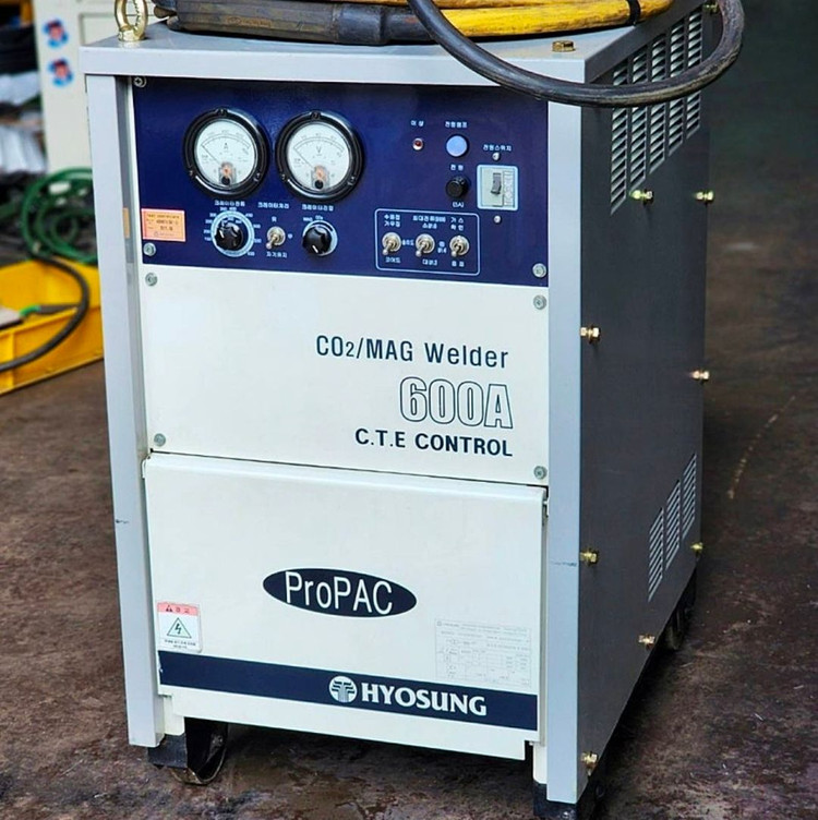 효성 CO2 용접기 풀세트 600A 이미지