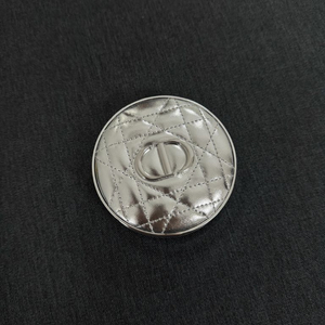 디올 쿠션 케이스