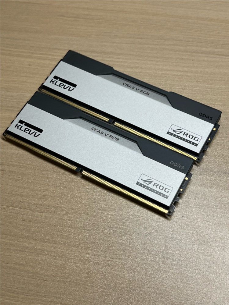 DDR5 7200 CL34 CRAS V RGB ROG 32GB 16Gx2 램 메모리--2