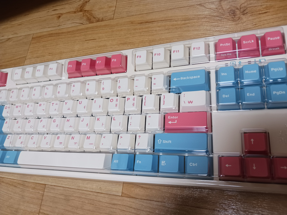 레오폴드 FC750RBT MX2A 저소음적축 기계식키보드 / 새거급--3