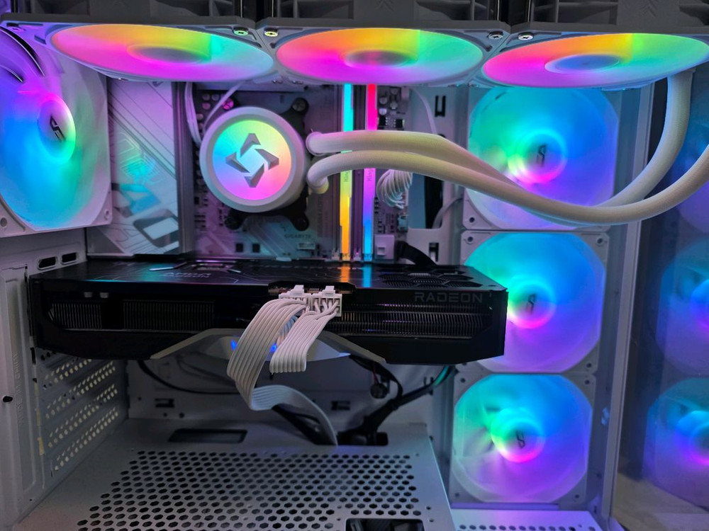 7800x3d, 9070 16g 게이밍 본체--1