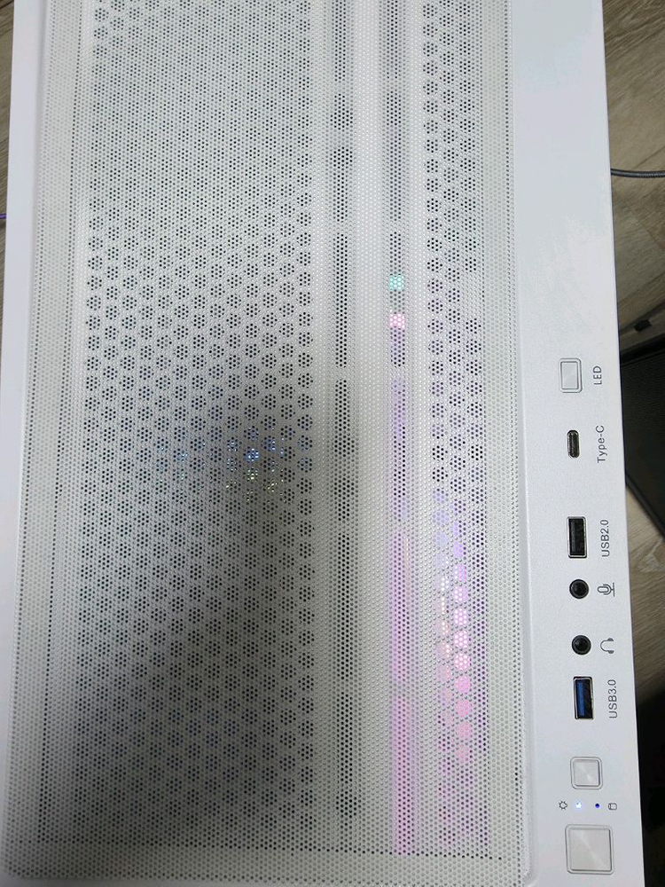 7800x3d, 9070 16g 게이밍 본체--2