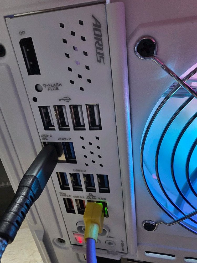 7800x3d, 9070 16g 게이밍 본체--3