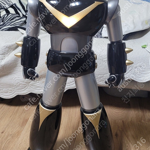 76.7 태권브이 애니버전 미개봉 외 판매합니다. 빠른 문의는 전화나 문자로 주세요. 앱채팅은 거의 안 봅니다.