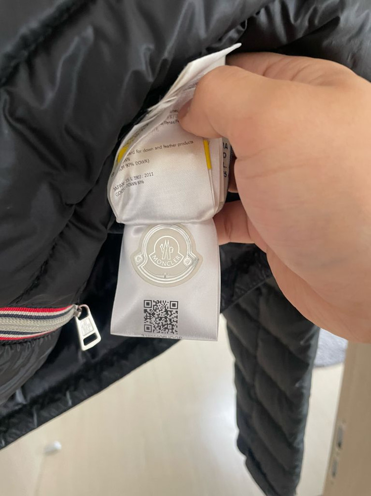 몽클레어 다니엘 경량패딩 4사이즈--5