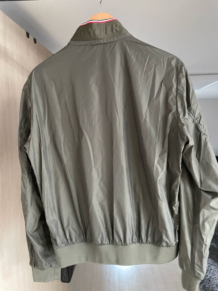 몽클레어 바람막이 3사이즈 실측100--2