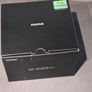 후지필름 x100vi 실버색상 팝니다