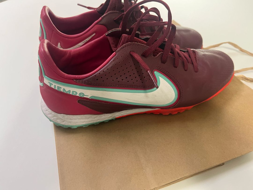 나이키 티엠포 송아지 가죽 풋살화 260사이즈--4