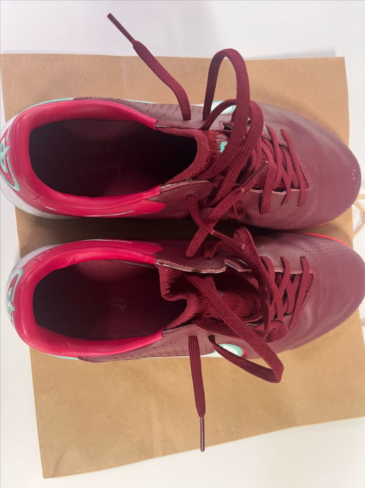 나이키 티엠포 송아지 가죽 풋살화 260사이즈--6