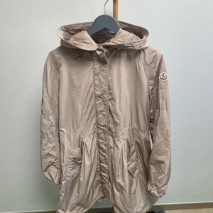 몽클레어 여성 바람막이 4사이즈