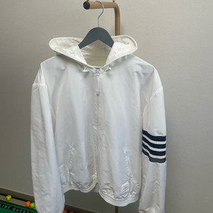 톰브라운 후드바람막이자켓 4사이즈 실측105사이즈