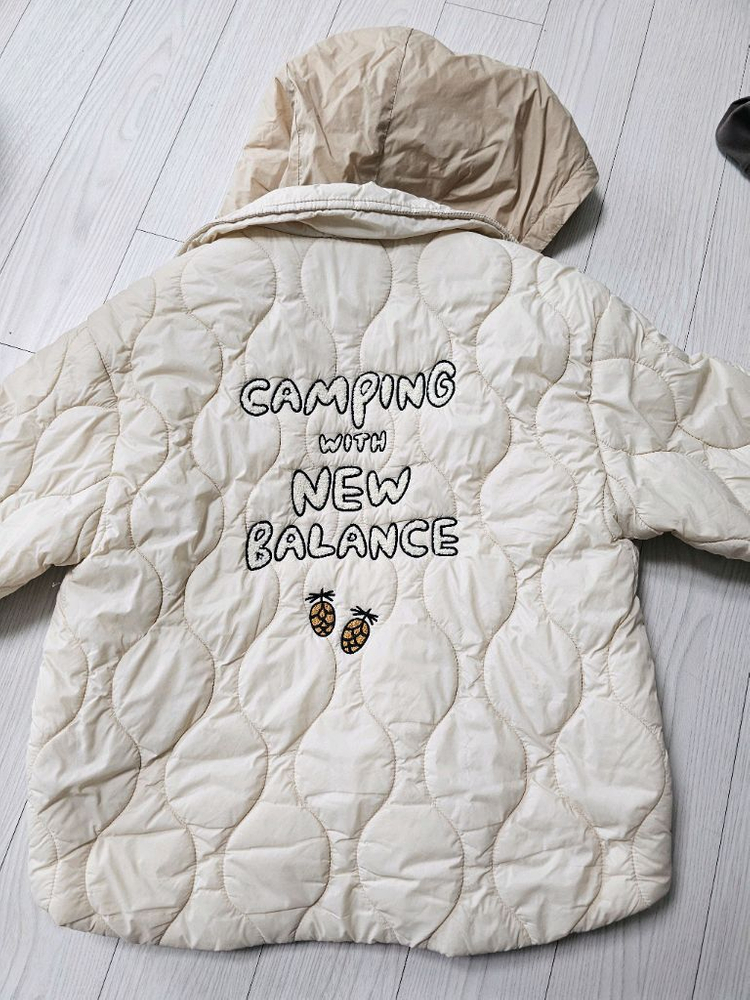 뉴발란스키즈 경량패딩 130사이즈--2