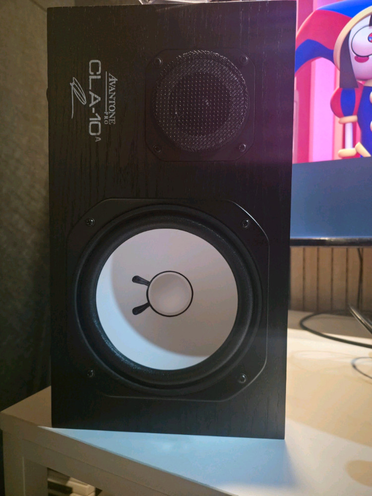아반톤 CLA-10A 모니터 스피커--1
