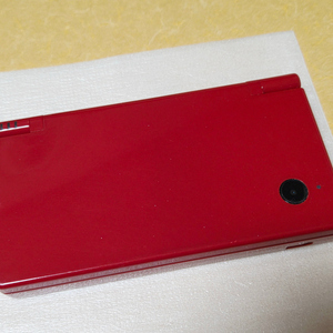 할인가능) 내용필독!) 미품급 닌텐도 dsi 예쁜레드 내구성갑 제품 dslite x 레트로랜드