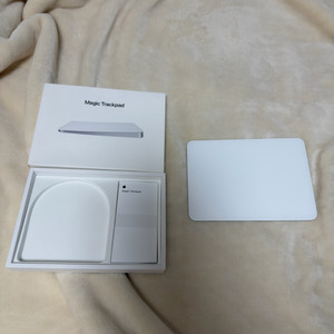 애플 매직 트랙패드 화이트(라이트닝 단자)