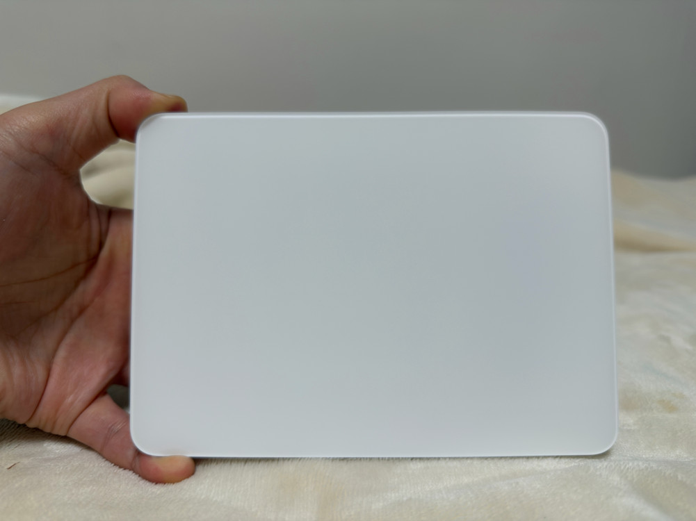 애플 매직 트랙패드 화이트(라이트닝 단자)--1