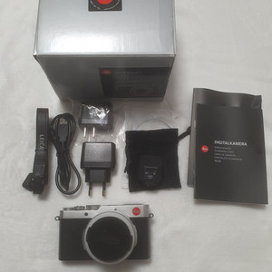 컴팩트 디지털카메라 D-LUX7 실버 이미지