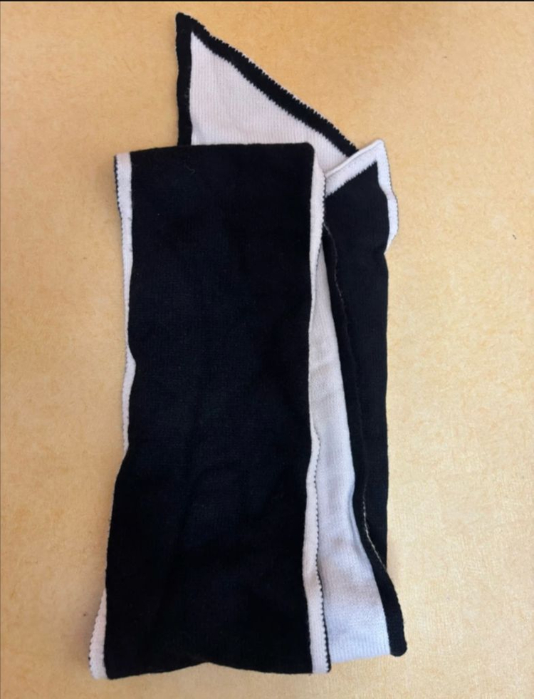 ELLE 엘르 블랙&화이트 니트 스카프--1