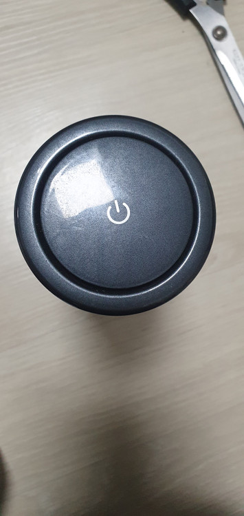 [A급/초깔끔] 캐스트프로 A812 휴대용 공기청정기 판매합니다--1