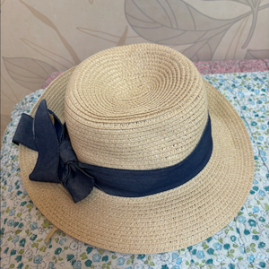 리본 밀짚모자
