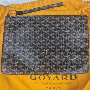 고야드 클러치 MM 스트랩 포함 (초특가)