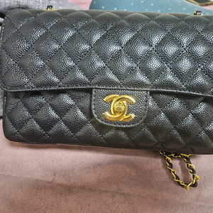 샤넬 클래식 캐비어