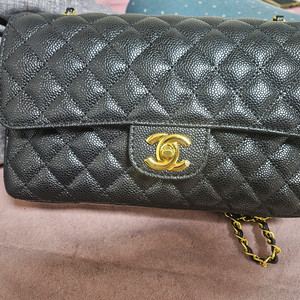 샤넬 클래식 캐비어
