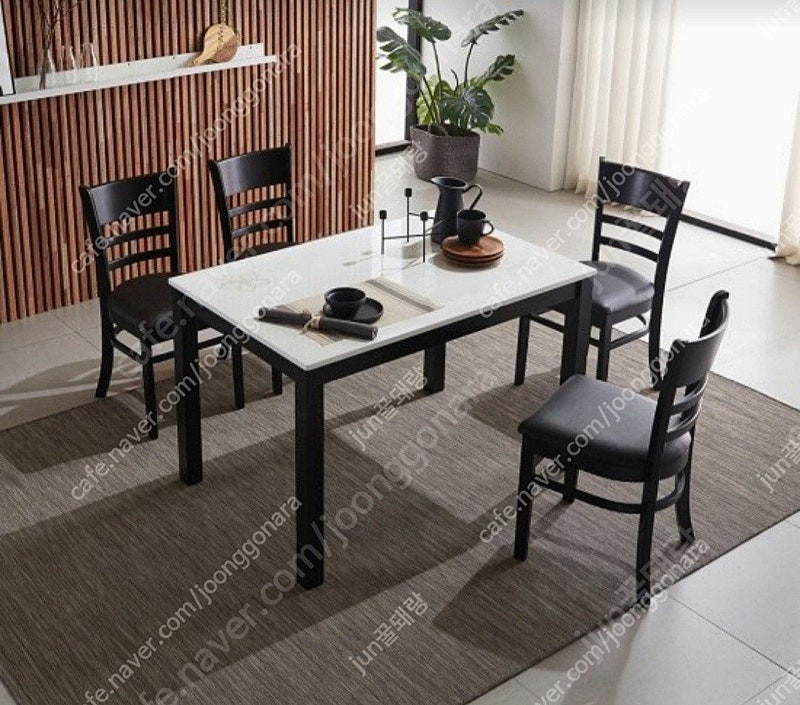 4인용 식탁 테이블 4인용 동서가구 모던 하이그로시 식탁 의자세트 이미지