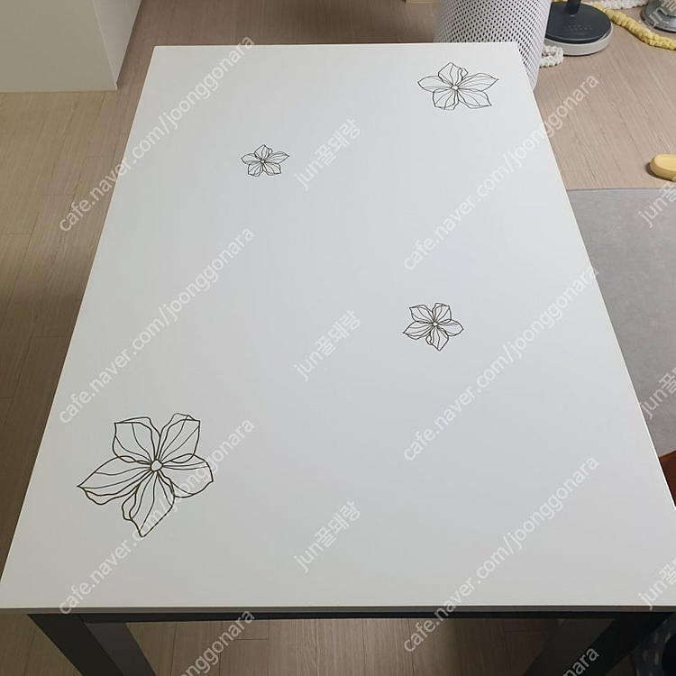 4인용 식탁 테이블 4인용 동서가구 모던 하이그로시 식탁 의자세트 이미지