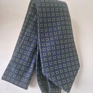 실착없음.펜디 FENDI 네이비 넥타이