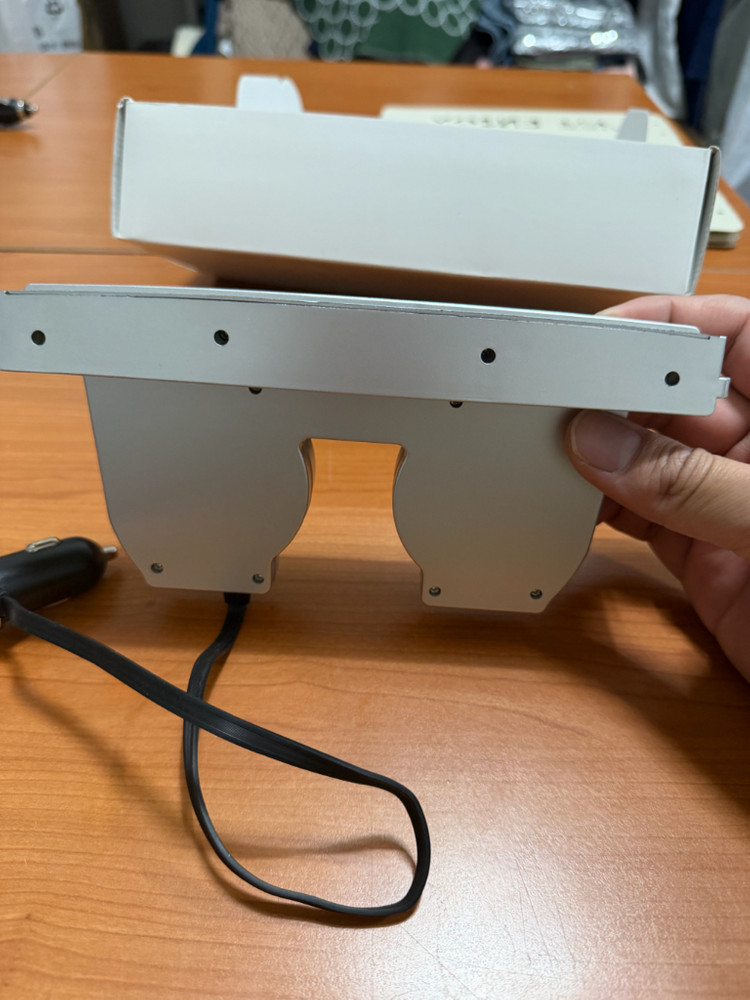 테슬라 모델Y/3 중앙제어 65W 고속충전기--2