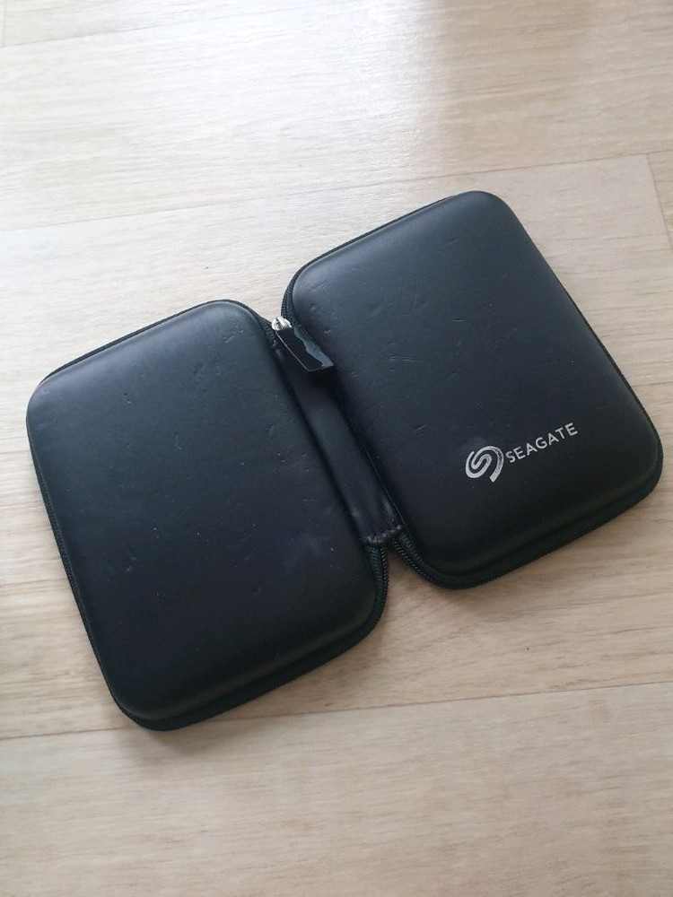 WD 휴대용 외장하드 5TB--4