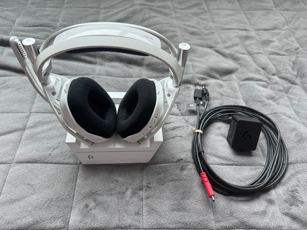 로지텍 A50x 게이밍 헤드셋 화이트--1