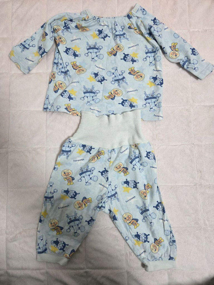 애기 내복 한벌에 5천원--5