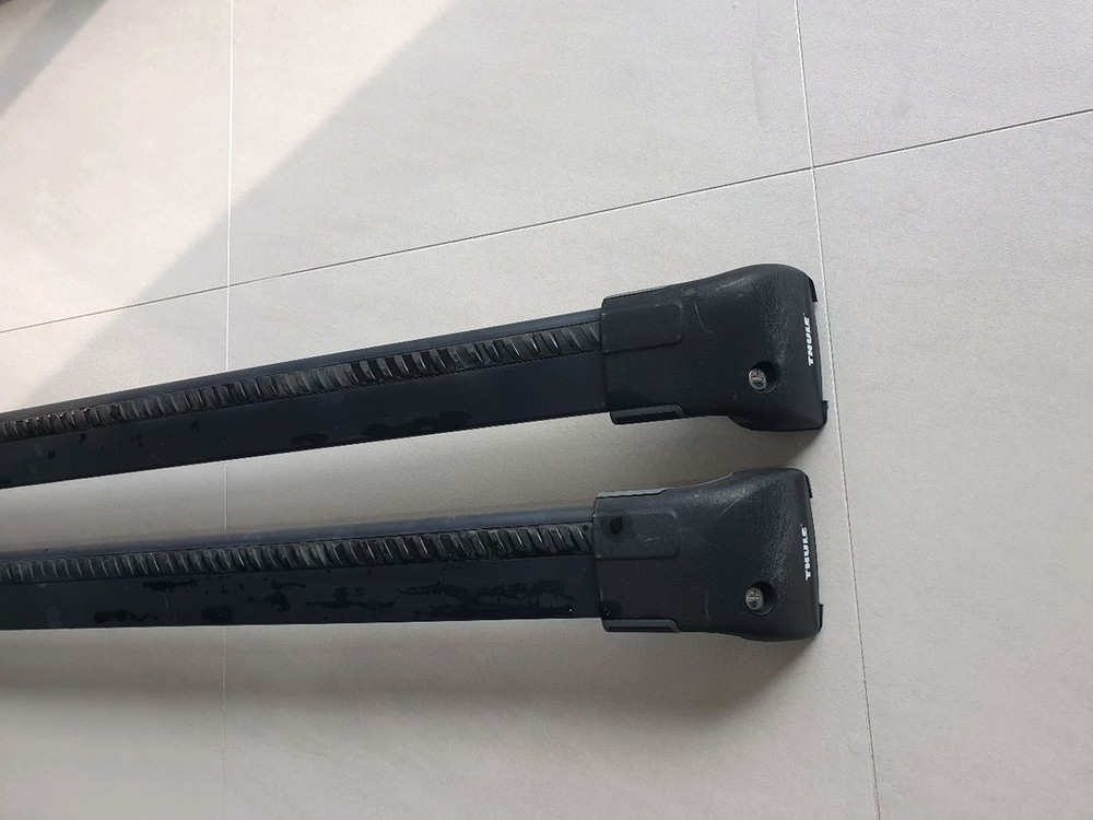 툴레(Thule) 윙바 엣지 블랙 팝니다.--2