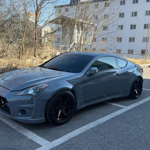 제네시스 쿠페 2.0 터보 이미지