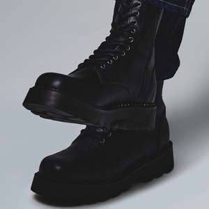 클레용 7cm 스퀘어토 청키솔 지퍼 워커 부츠 구두