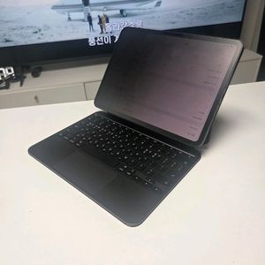2025 아이패드 프로 M4 셀룰러 공기계 512Gb 정품 매직키보드 케이스 쿨매! 원가 255만원