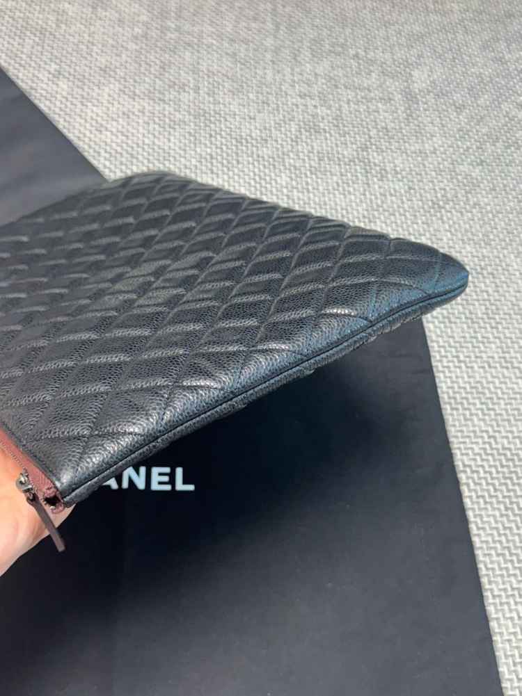 샤넬 캐비어 클러치--2