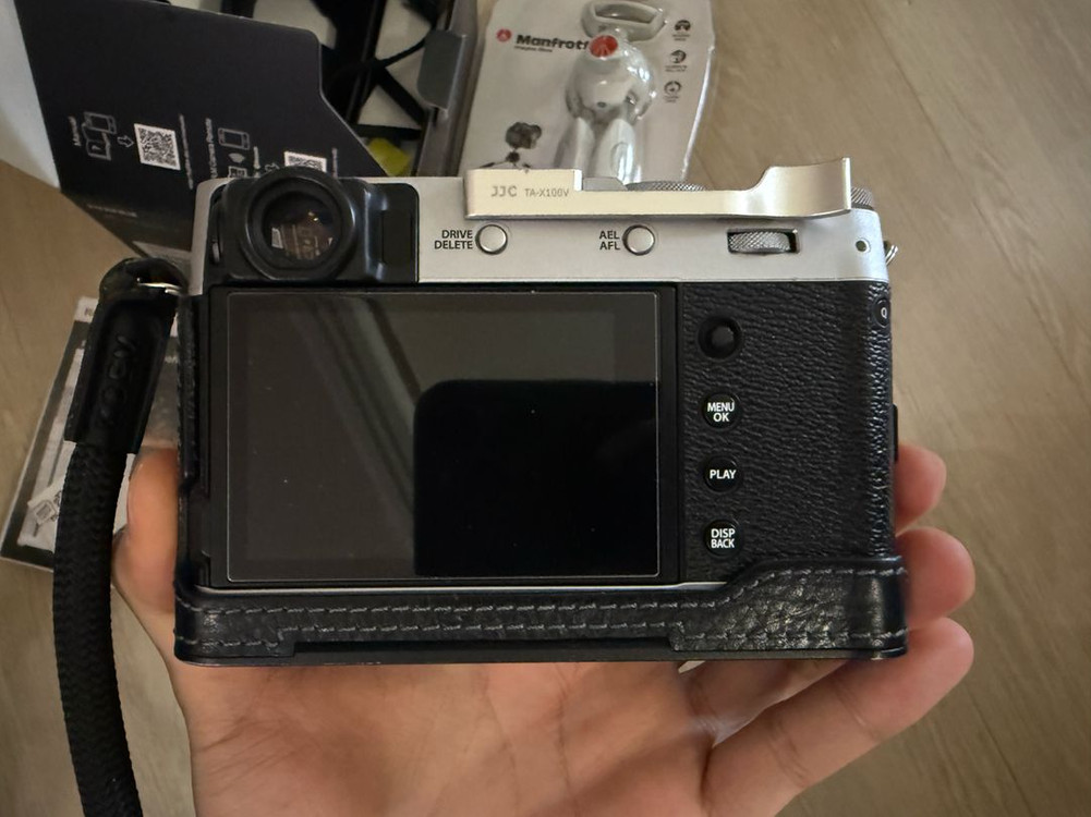 후지 x100v 실버 + Neewer 1.5배 망원렌즈--2