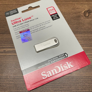 샌디스크 울트라 USB 3.2 Gen 1 256GB