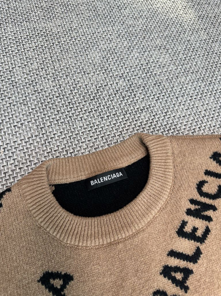 발렌시아가 멀티로고 니트--1