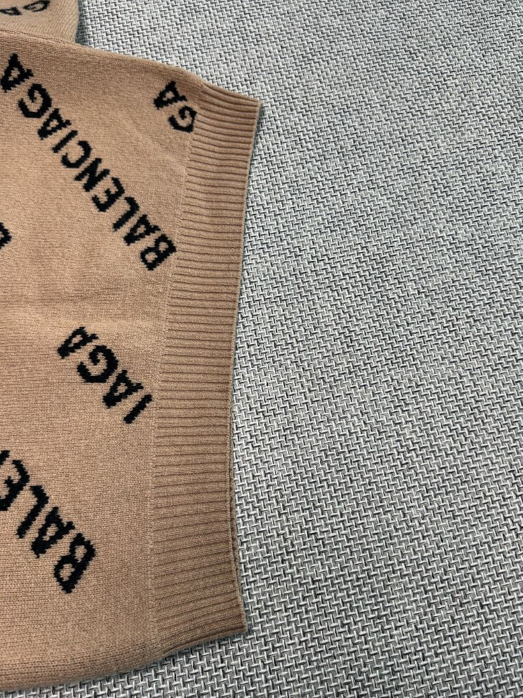 발렌시아가 멀티로고 니트--3