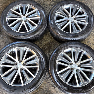 올뉴투싼 18인치휠타이어 2255518 셋트 pcd114.3 팝니다 스포티지 투싼 qm5 등