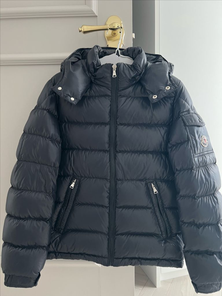 몽클레어 뉴마야 패딩 14Y네이비색상--0