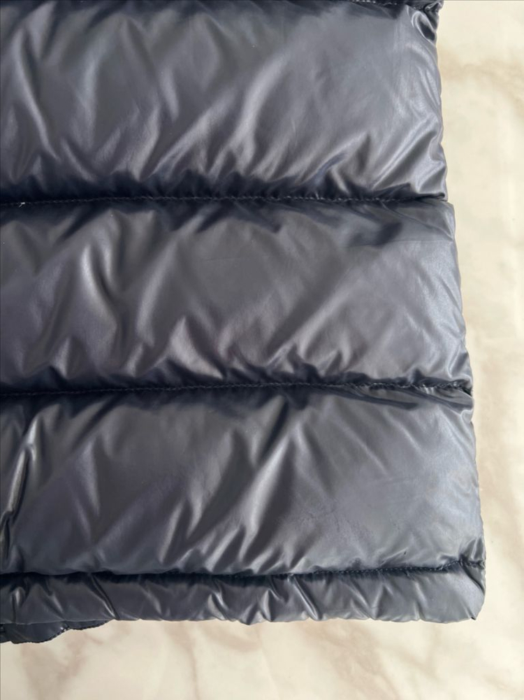 몽클레어 뉴마야 패딩 14Y네이비색상--7