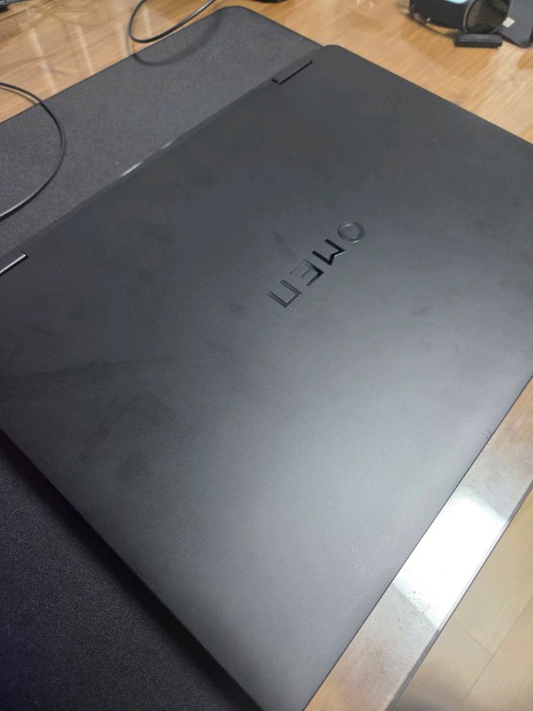 hp 오멘 16 라이젠9 8940hx 5060 ram 32gb--2