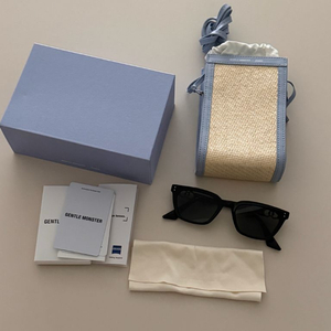 젠틀몬스터 제니 xoxo01 엑스오엑스오 블랙 젠몬 선글라스 제니가든