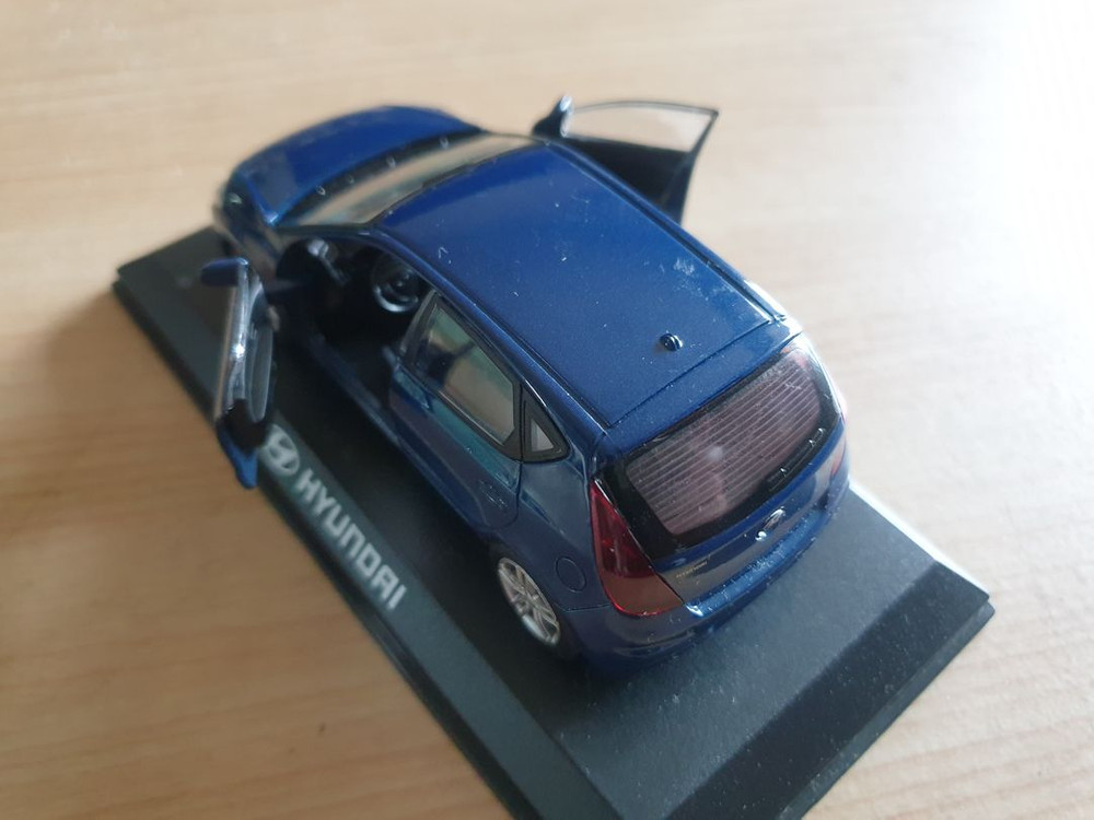 자동차 피규어 모형>WELLY HYUNDAI i30 BLUE 1:34--6